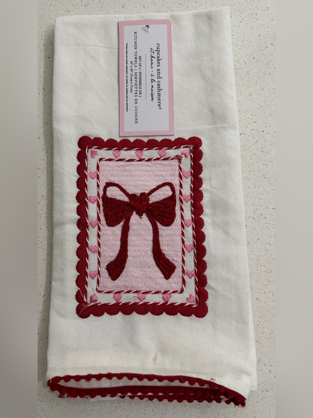✨NWT✨ Cupcakes & cashmere: Set of 2 Kitchen Towels